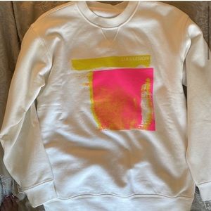 Lululemon graphic sweatshirt🤍💓